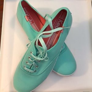 turquoise keds